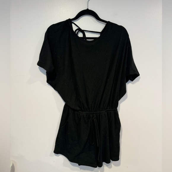 Black ribbed oversized romper - Picture 1 of 4